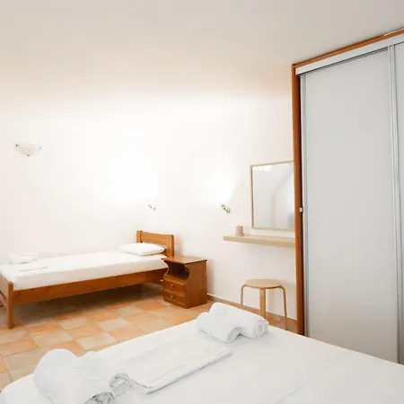 公寓 Afroditi Pansion