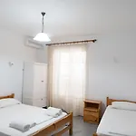 Afroditi Pansion Lägenhet