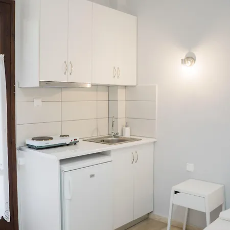 Afroditi Pansion Apartment