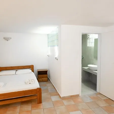 Apartment Afroditi Pansion Agios Nikitas