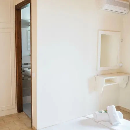 Afroditi Pansion Apartment Agios Nikitas