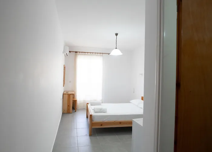 Afroditi Pansion Agios Nikitas