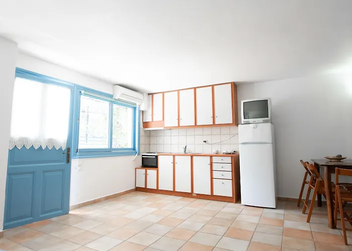 Afroditi Pansion Apartment