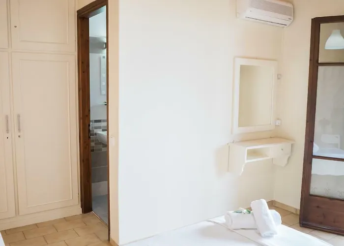 Afroditi Pansion Apartment Agios Nikitas