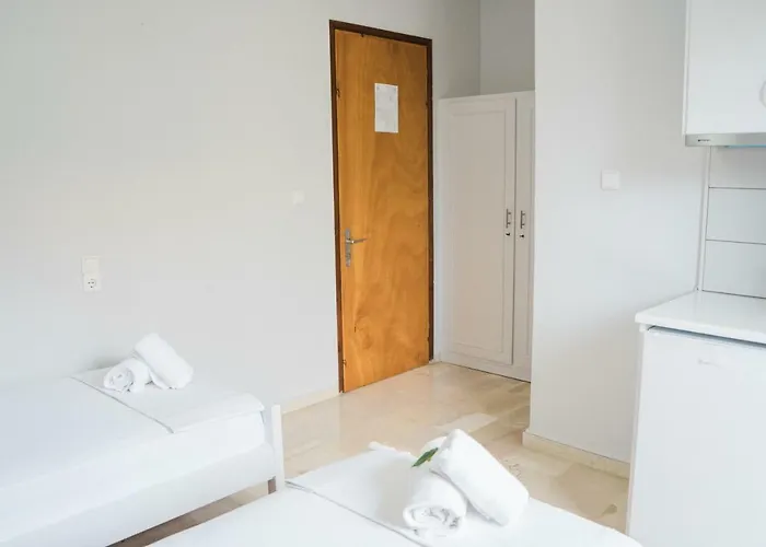 Afroditi Pansion Apartamento Áyios Nikítas