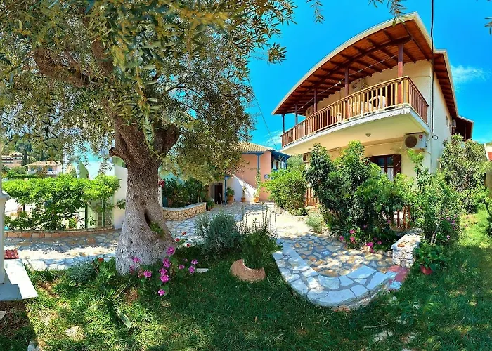 Afroditi Pansion Apartamento Áyios Nikítas